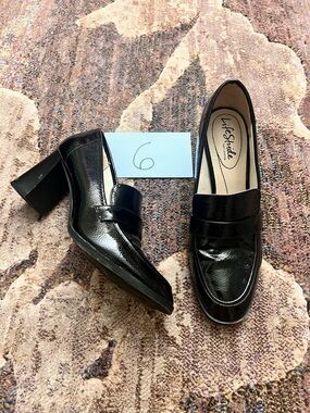 Life Stride Black Patent Block Heel Loafer - $10